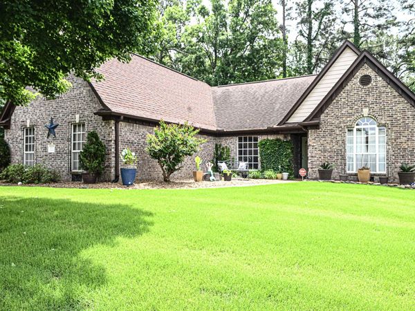 6437 INNISWOOD DR, Bartlett, TN 38135