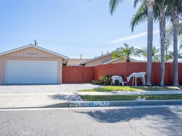 16042 Warren, Huntington Beach, CA 92649