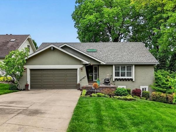 6332 W 52ND Street, Mission, KS 66202