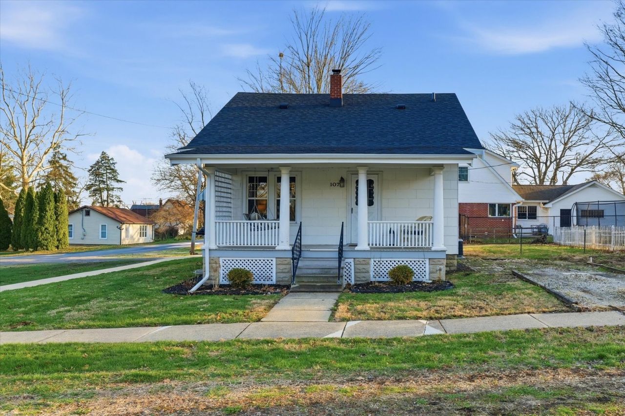 107 E Dunbar Street , Mahomet, IL 61853 Main Photo