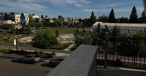 345 Crate Ave, Sacramento, CA 95818 Photo
