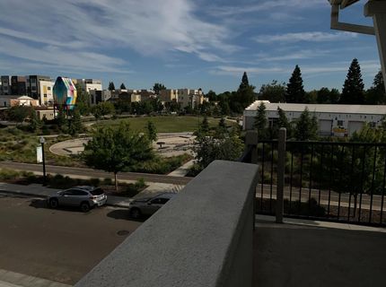 345 Crate Ave, Sacramento, CA 95818 Photo