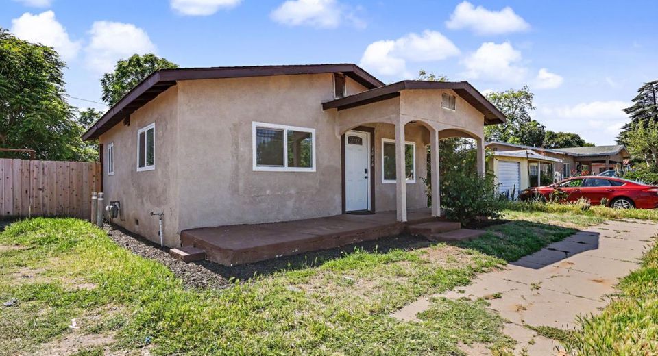 1016 E Yosemite, Madera, CA 93638 Photo