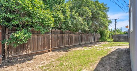 5849 67th St, Sacramento, CA 95824 Photo