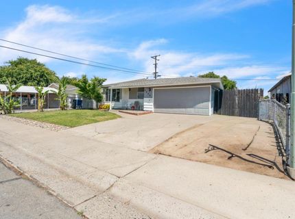 5849 67th St, Sacramento, CA 95824 Photo