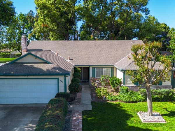 986 Pebble Way, Manteca, CA 95336