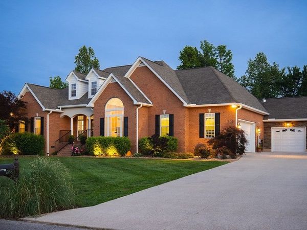 809 Windingbrook Ct , Cookeville, TN 38506