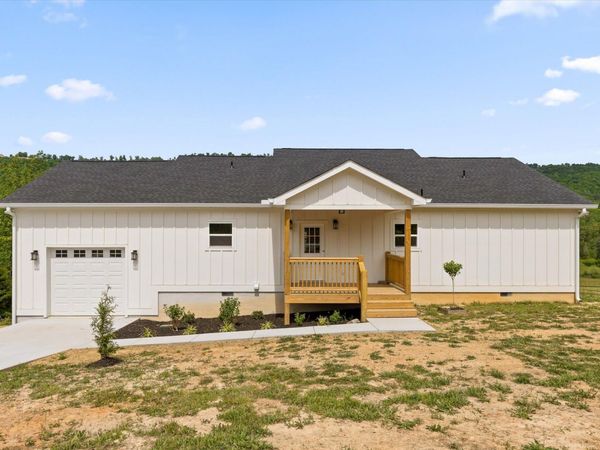 133 N Knobby Road , Trenton, GA 30752