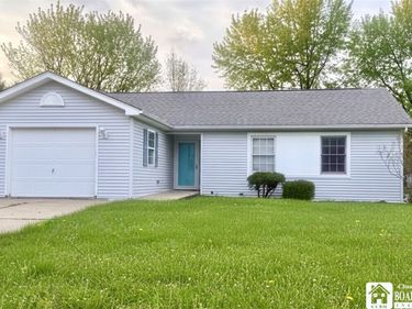 13 Ventura Circle, Fredonia, NY 14063