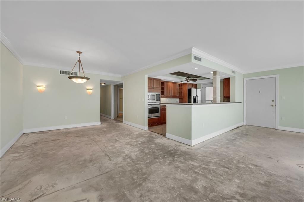 222 Harbour Dr, Unit 301, Naples, FL 34103 Photo