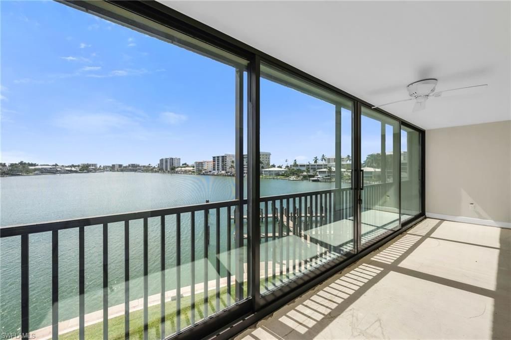 222 Harbour Dr, Unit 301, Naples, FL 34103 Photo