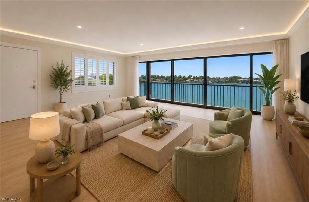 222 Harbour Dr, Unit 301, Naples, FL 34103 Photo