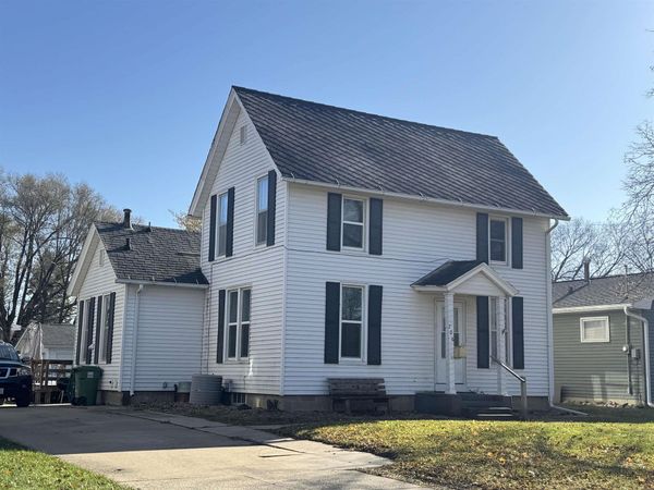 706 Allison , Charles City, IA 50616