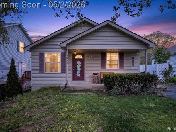5098 Langdon Drive, Brighton Twp, MI 48114