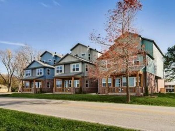1731 W Deane Street , Fayetteville, AR 72704