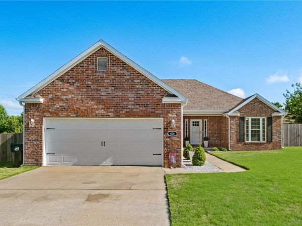 408 Ridgemont Avenue, Lowell, AR 72745