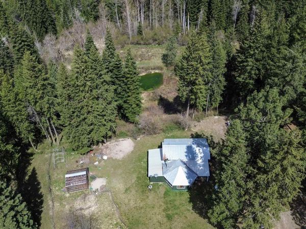 4224-C Grouse Creek Rd, Loon Lake, WA 99148