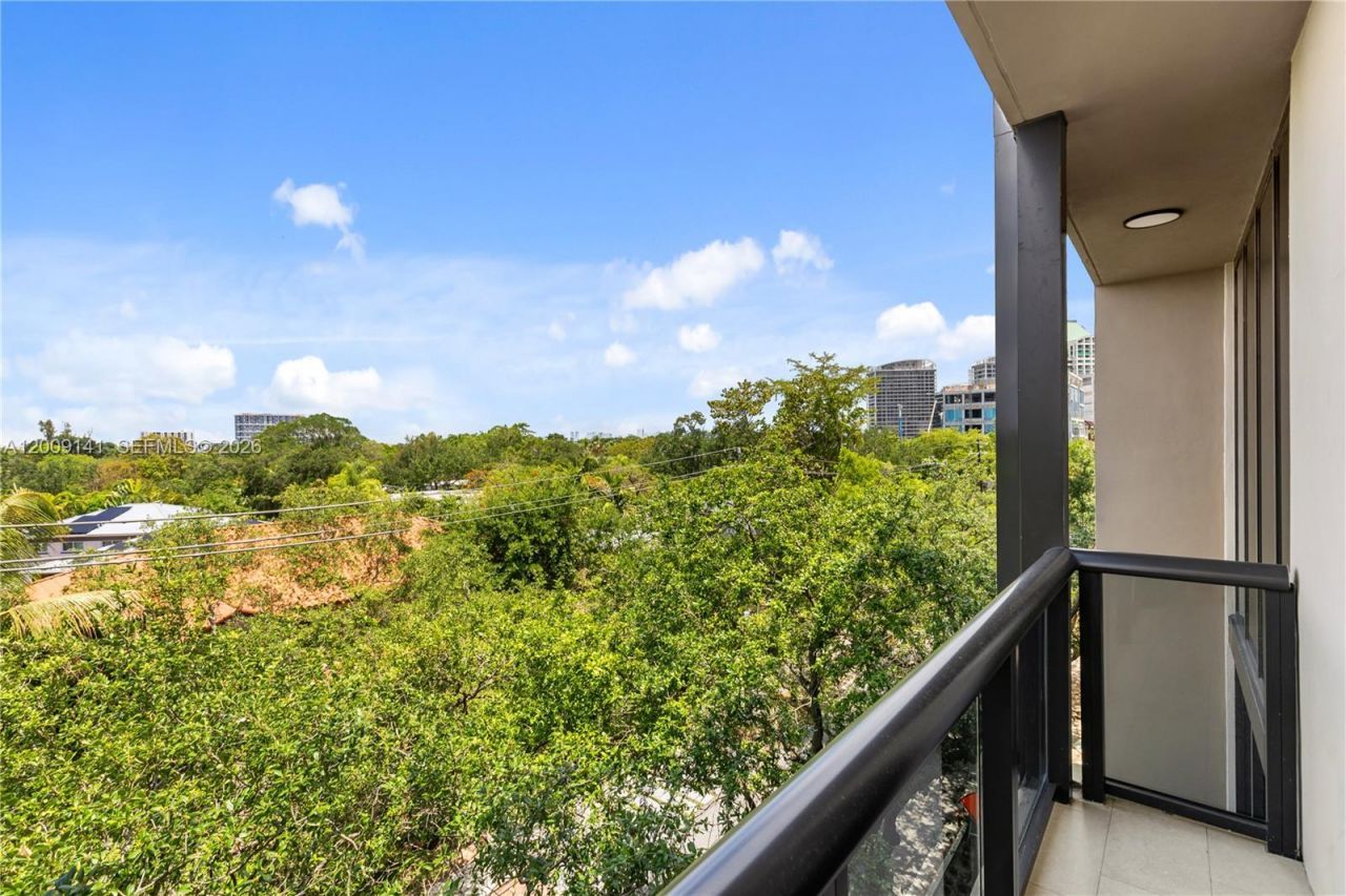 3034 Oak Avenue, Unit LPH3, Coconut Grove, FL 33133 Photo