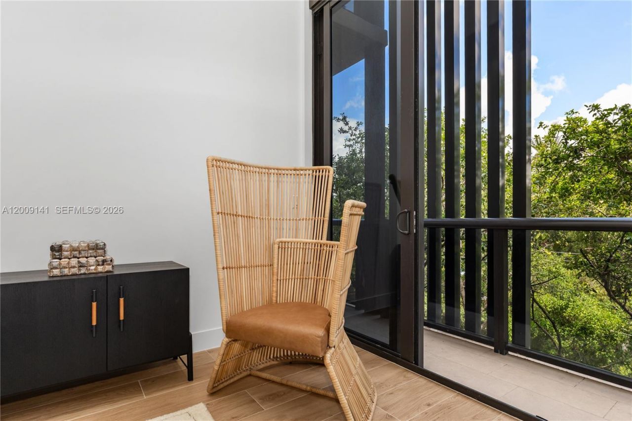 3034 Oak Avenue, Unit LPH3, Coconut Grove, FL 33133 Photo