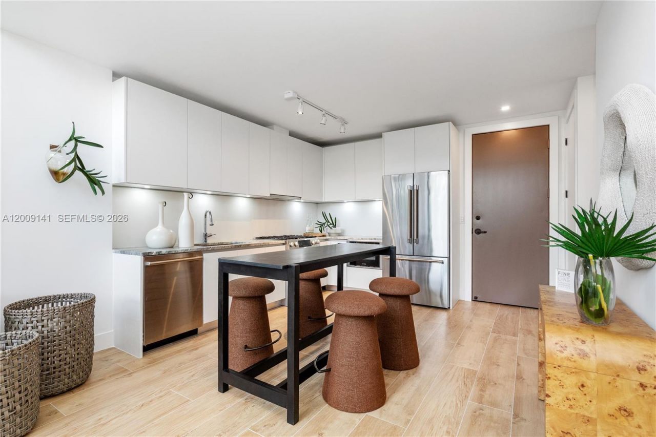 3034 Oak Avenue, Unit LPH3, Coconut Grove, FL 33133 Photo