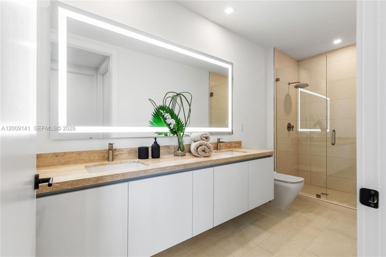 3034 Oak Avenue, Unit LPH3, Coconut Grove, FL 33133 Photo