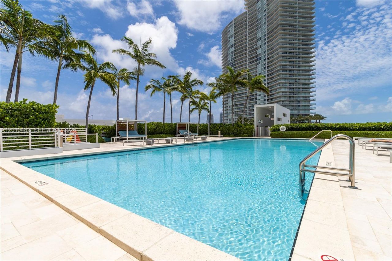 520 West Ave, Unit 1203, Miami Beach, FL 33139 Photo