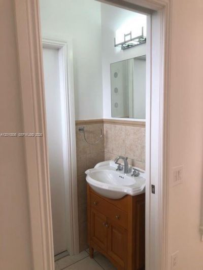 9910 SW 23rd St, Unit n/a, Miami, FL 33165 Photo
