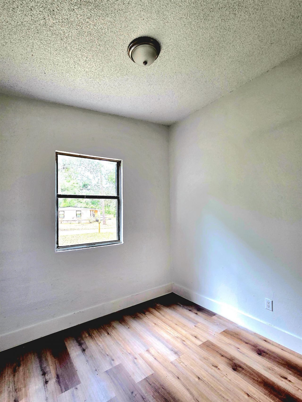 906 N Veterans Drive, Perry, FL 32347 Photo