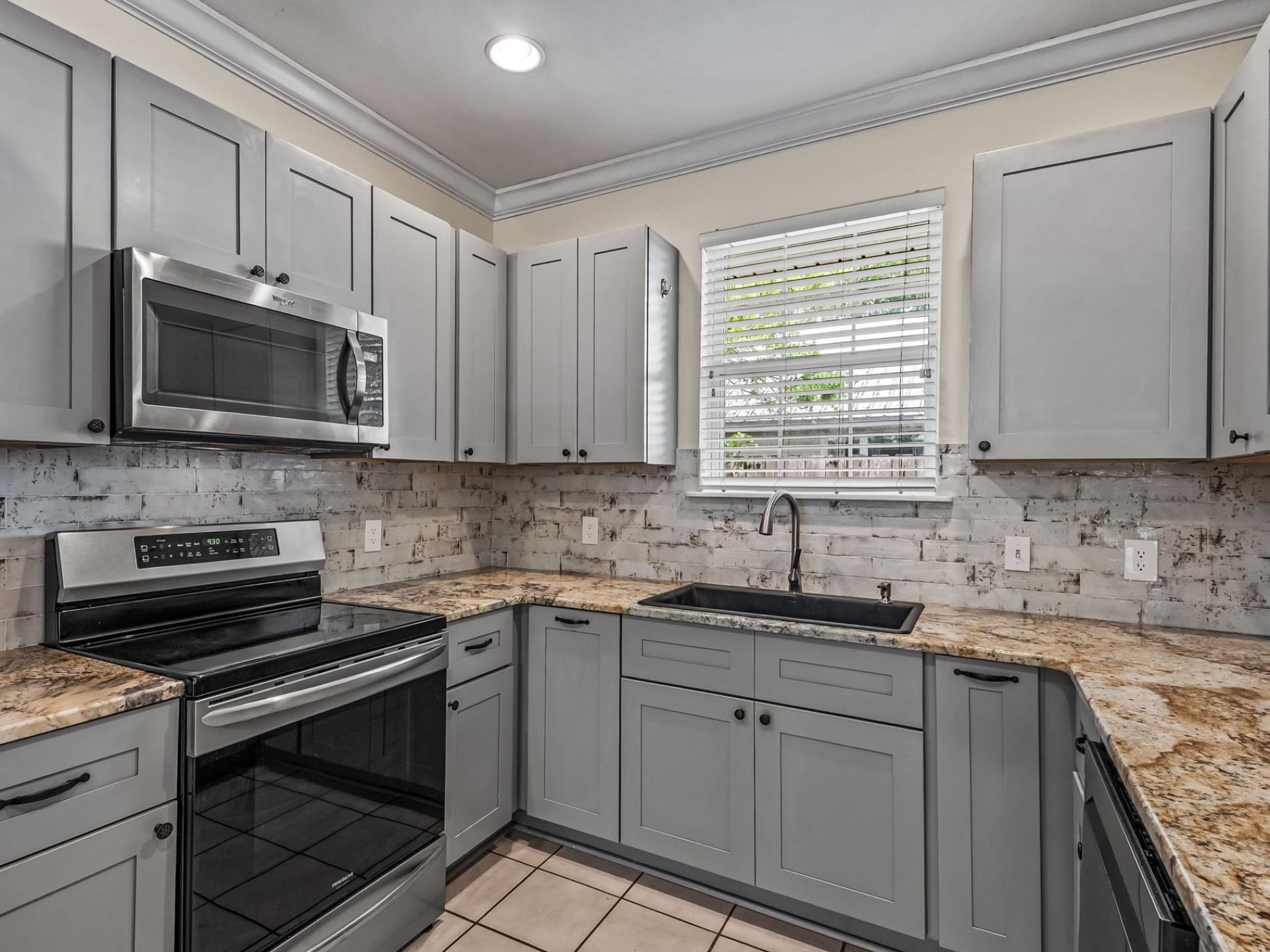 258 Prado Street, Apalachicola, FL 32320 Photo