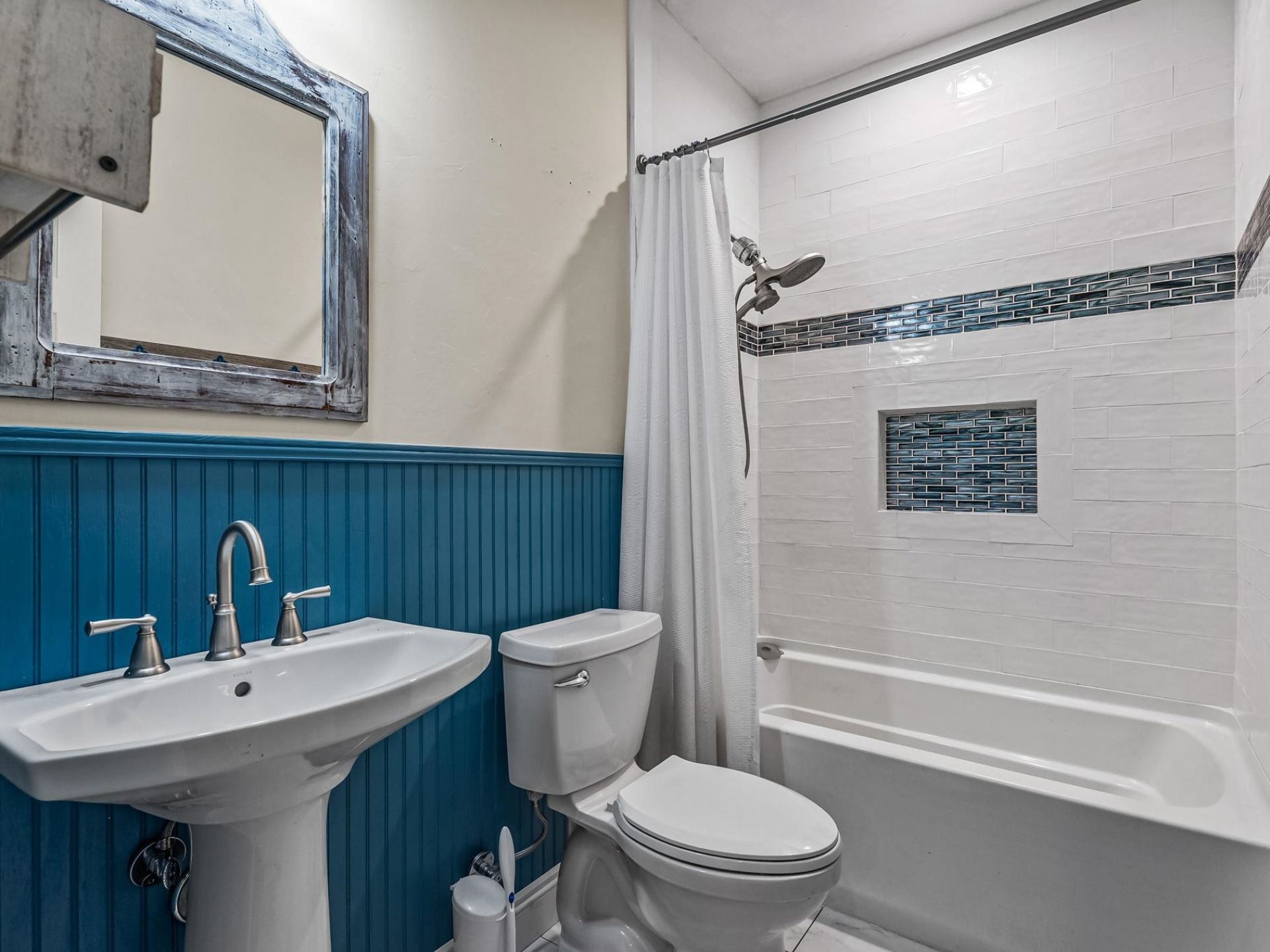 258 Prado Street, Apalachicola, FL 32320 Photo