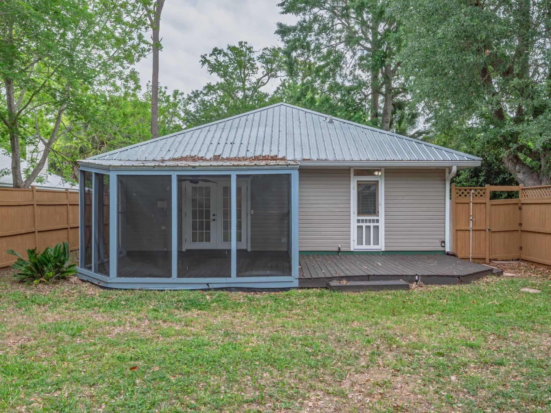 258 Prado Street, Apalachicola, FL 32320 Photo