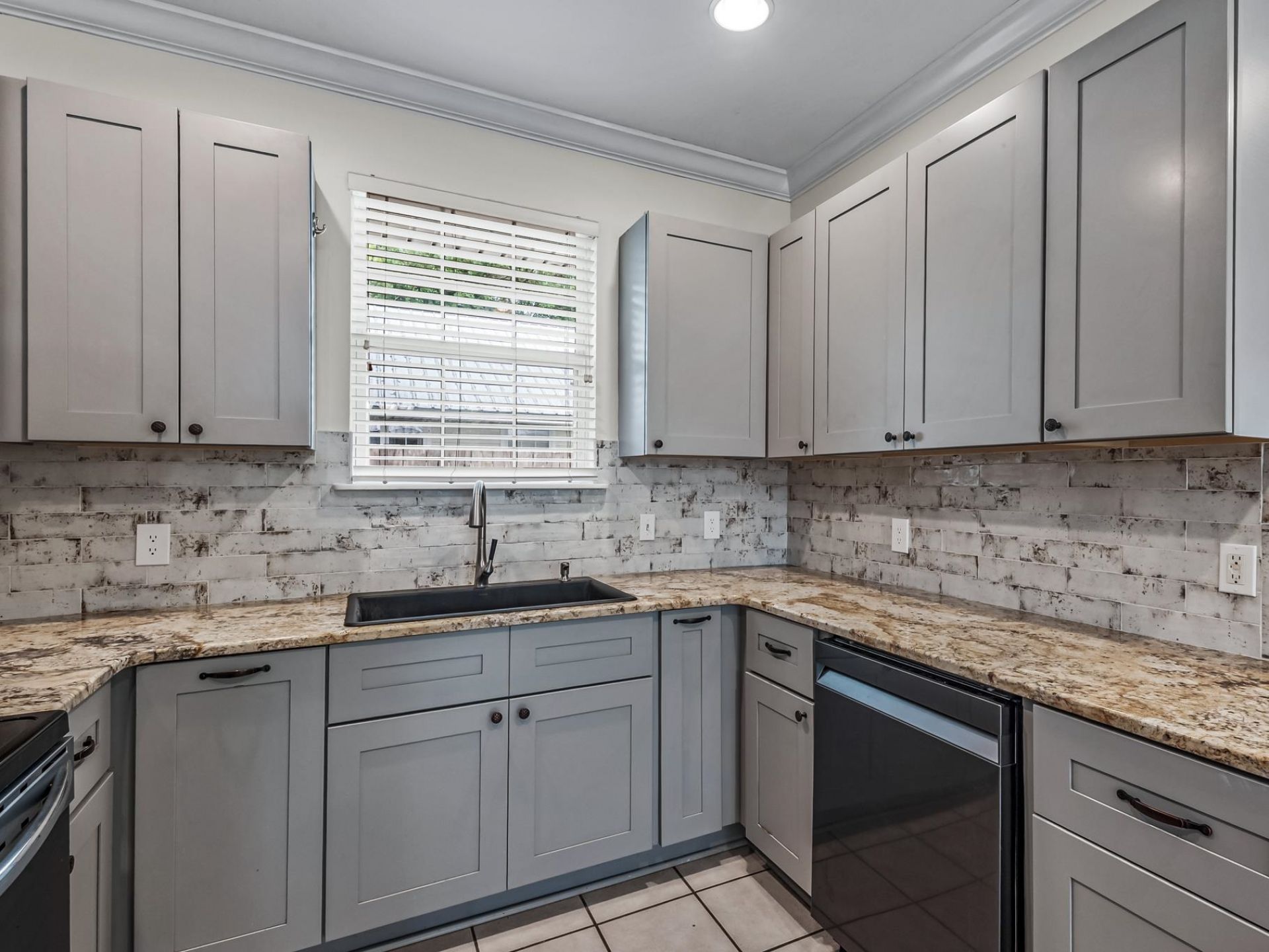 258 Prado Street, Apalachicola, FL 32320 Photo