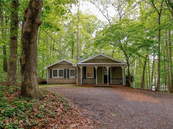 452 Laina Bennett Road , Dawsonville, GA 30534