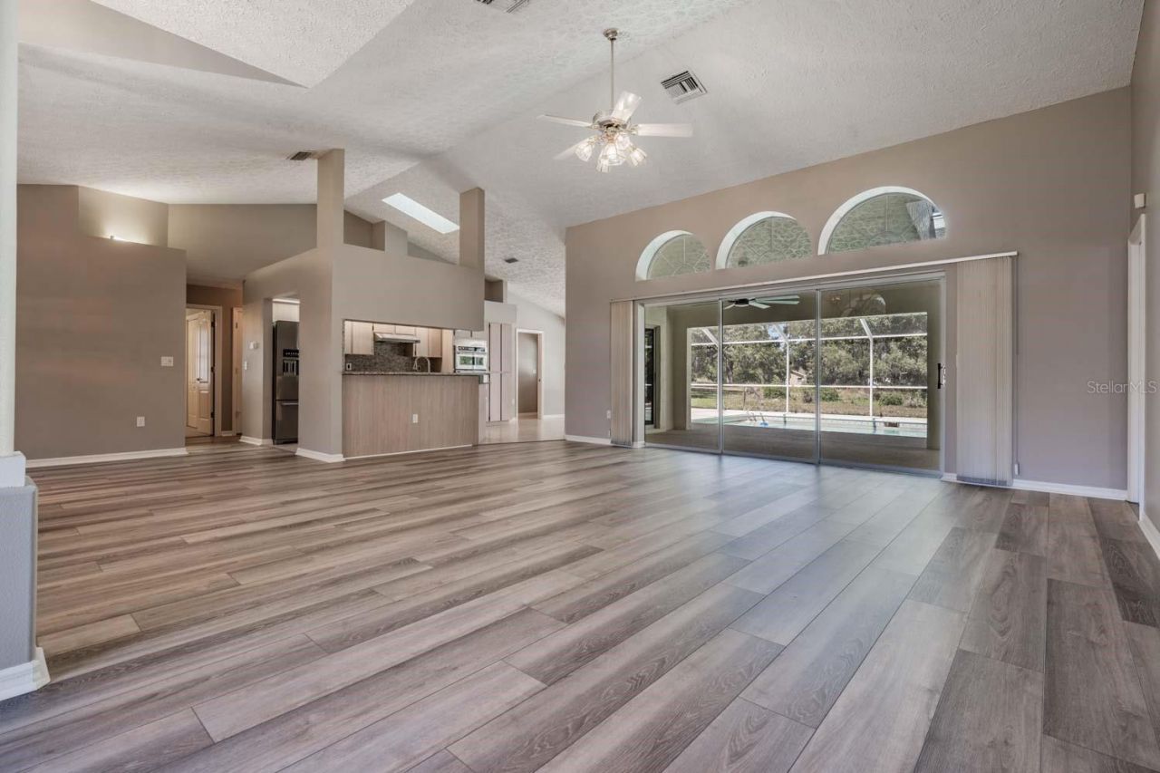 1091 Tournament Drive , Spring Hill, FL 34608 Photo