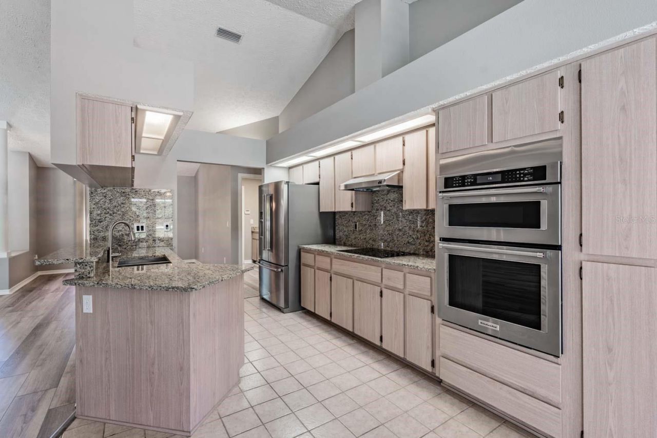 1091 Tournament Drive , Spring Hill, FL 34608 Photo