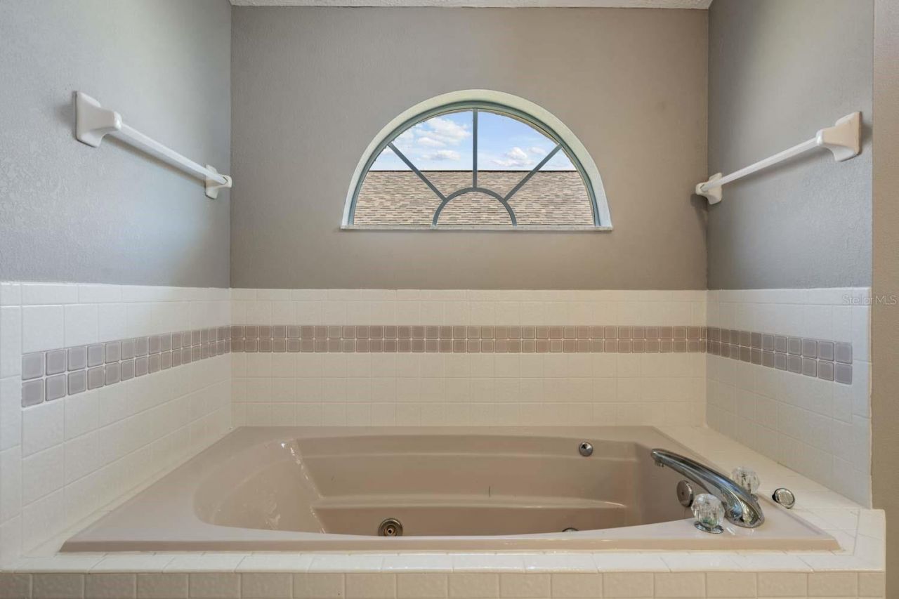 1091 Tournament Drive , Spring Hill, FL 34608 Photo