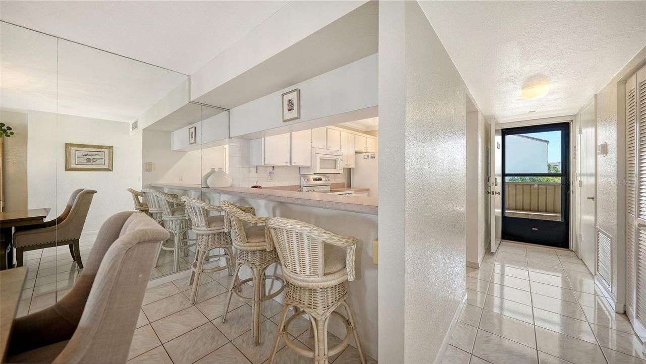 6234 Midnight Pass Road, Unit 307, Sarasota, FL 34242 Photo