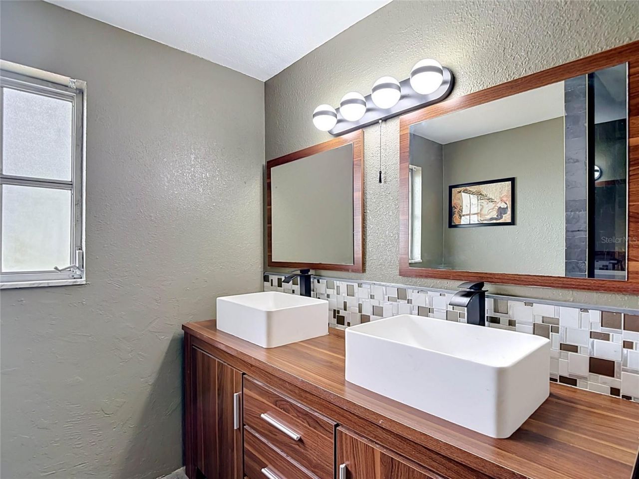 5433 Front Drive , Holiday, FL 34690 Photo