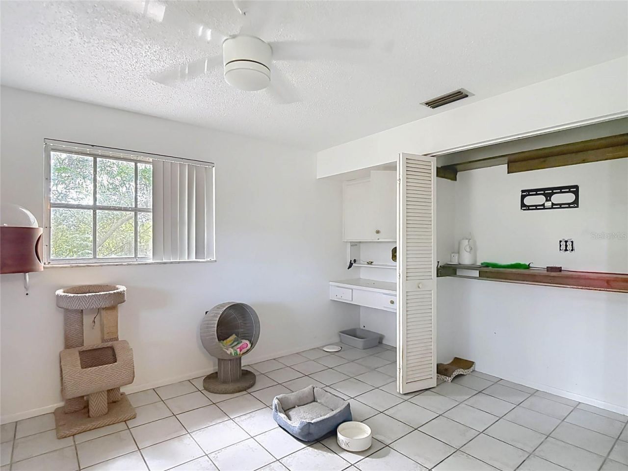 5433 Front Drive , Holiday, FL 34690 Photo