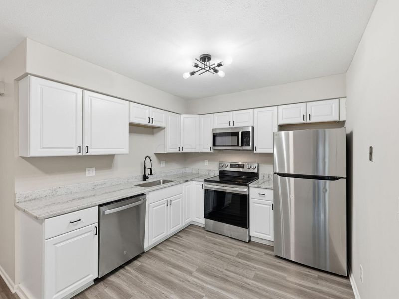 1945 Willoway Circle N, Columbus, OH 43220 Photo 12
