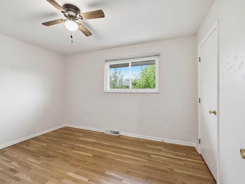 1945 Willoway Circle N, Columbus, OH 43220 Photo 18