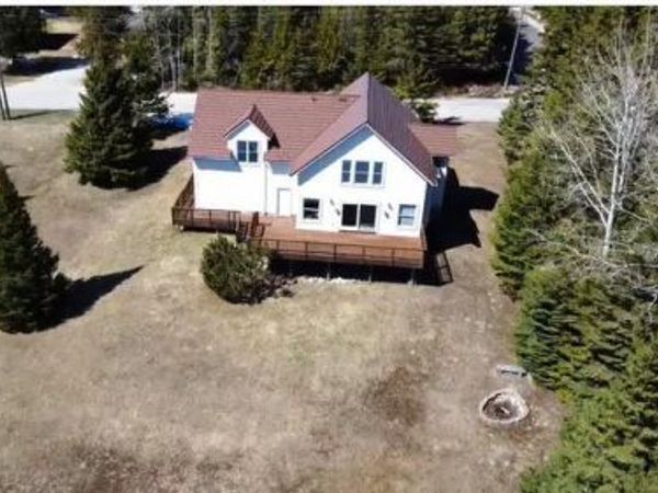 198 Graham Avenue, St. Ignace, MI 49781
