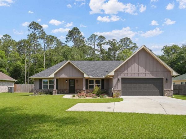 4986 Guernsey Rd, Pace, FL 32571
