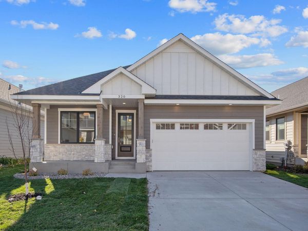 320 Laurel Curve, Golden Valley, MN 55426