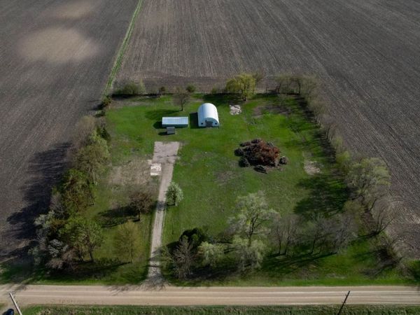 84229 140th Street , Glenville, MN 56036