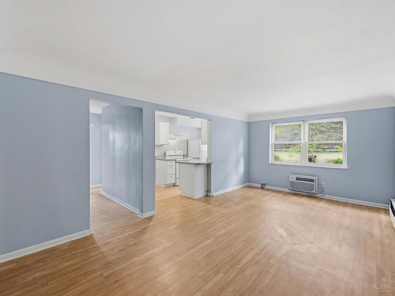 6469 Montgomery Road, Cincinnati, OH 45213 Photo 3
