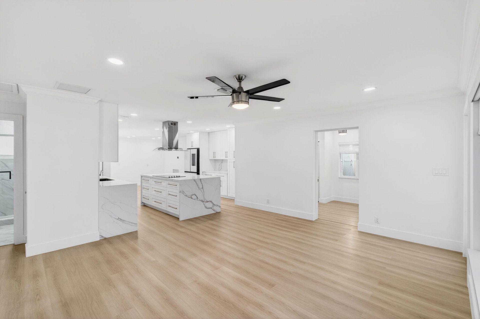 360 SW 2nd Street, Boca Raton, FL 33432 Photo