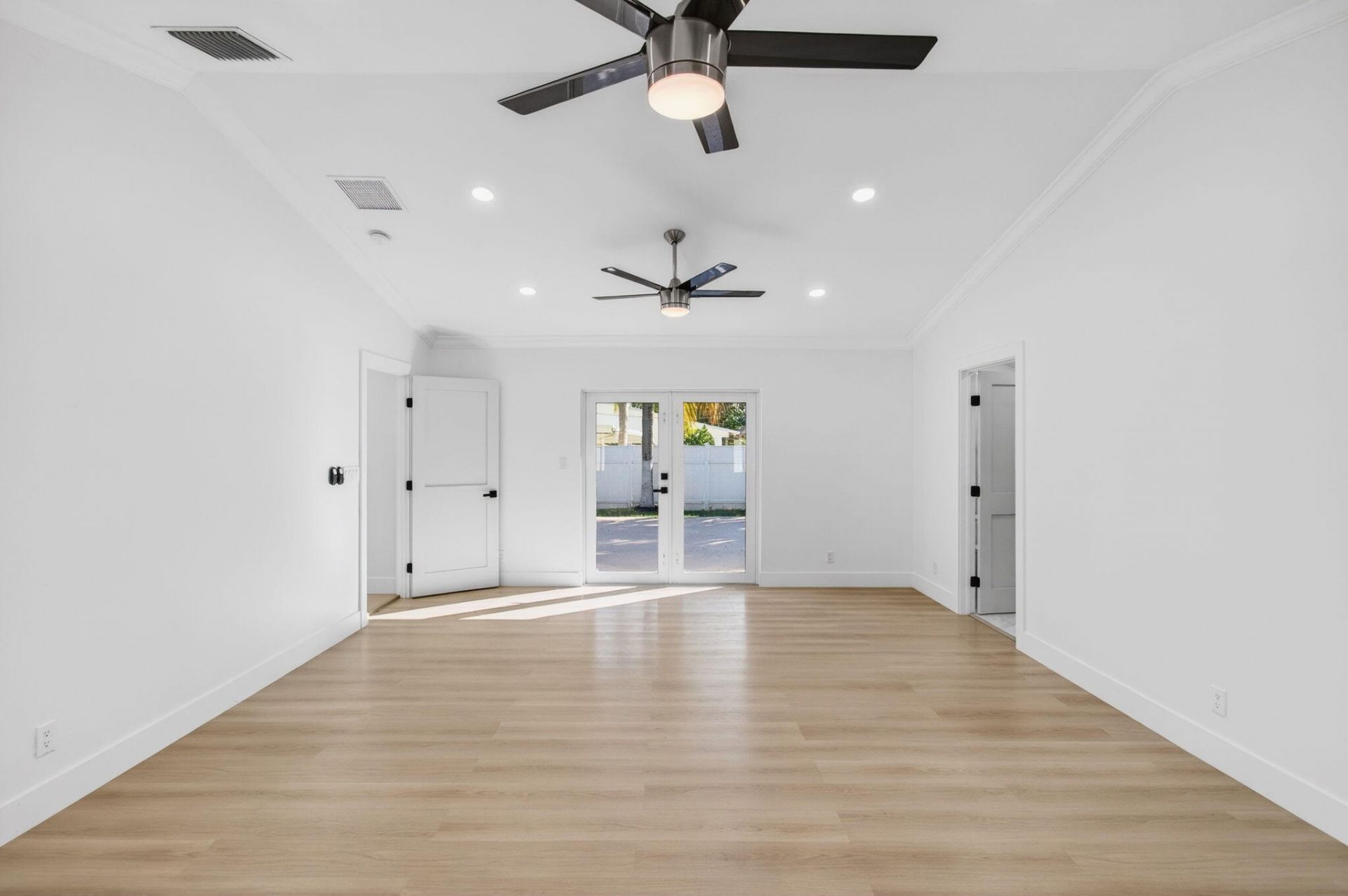 360 SW 2nd Street, Boca Raton, FL 33432 Photo