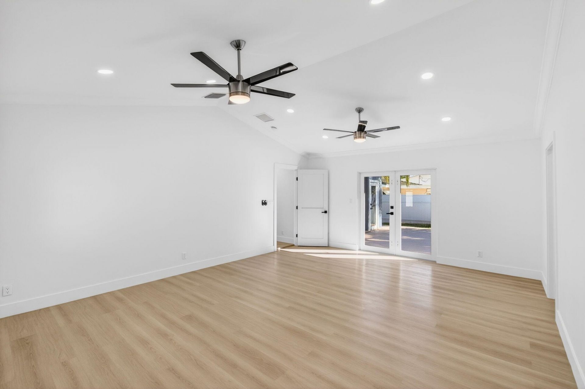 360 SW 2nd Street, Boca Raton, FL 33432 Photo