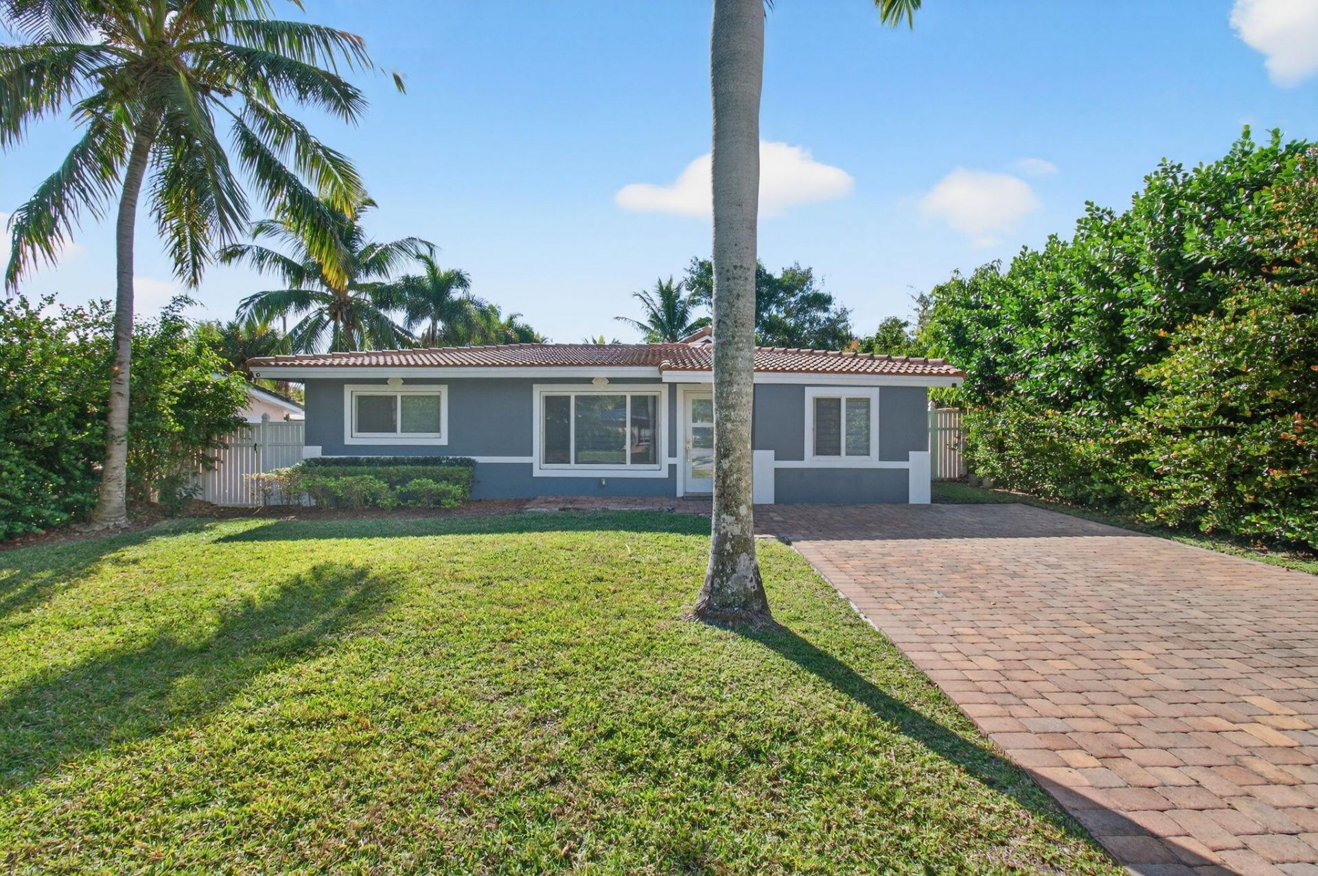 360 SW 2nd Street, Boca Raton, FL 33432 Photo